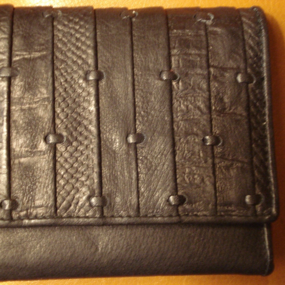 Michael Stevens black leather bifold wallet nwt